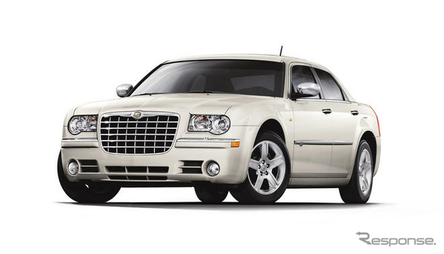 クライスラー 300C 08年モデル発売