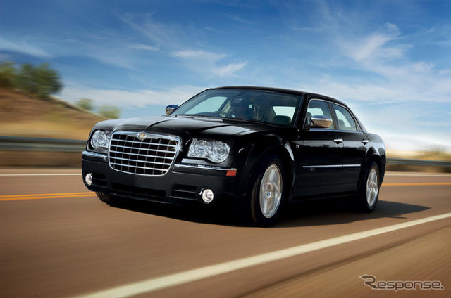 クライスラー 300C 08年モデル発売
