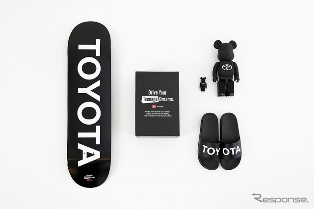 BE@RBRICK TOYOTA “Drive Your Teenage Dreams.