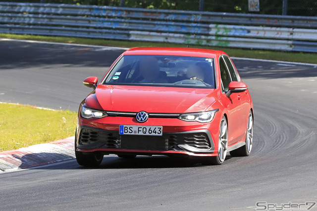 VW ゴルフ　GTI TCR 市販型　プロトタイプ　スクープ写真