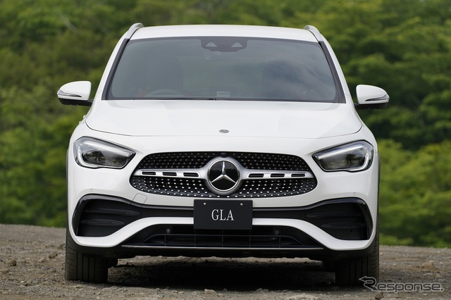 メルセデスベンツ GLA 新型