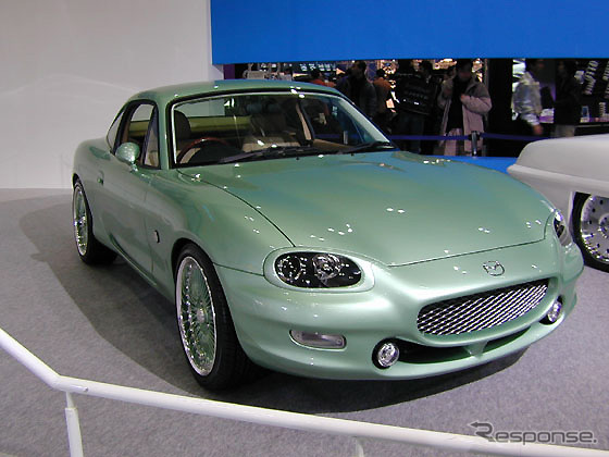 【オートサロン2002速報】50年代のGTカーのイメージ---マツダ『RSクーペ』