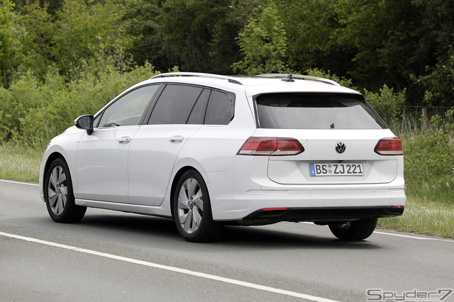 VW ゴルフ ヴァリアント 新型プロトタイプ スクープ写真