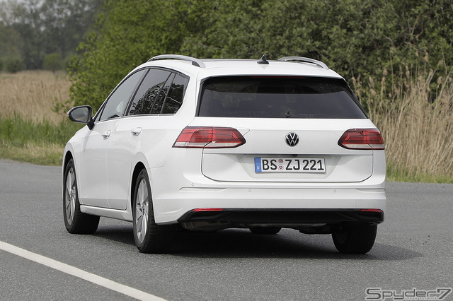 VW ゴルフ ヴァリアント 新型プロトタイプ スクープ写真