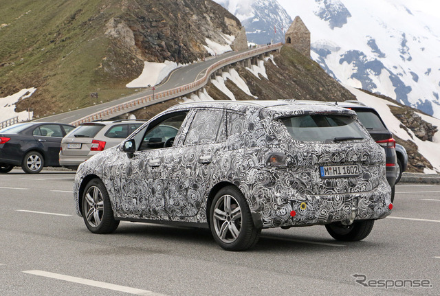 BMW 2シリーズ アクティブツアラー 開発車両スクープ写真