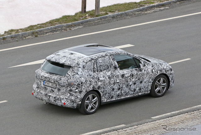 BMW 2シリーズ アクティブツアラー 開発車両スクープ写真