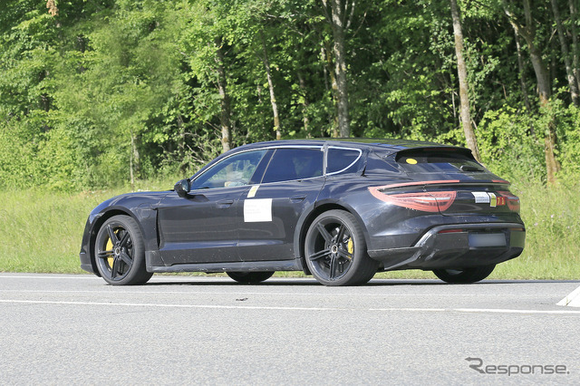 ポルシェ タイカン・クロスツーリスモ 市販型プロトタイプ(スクープ写真)
