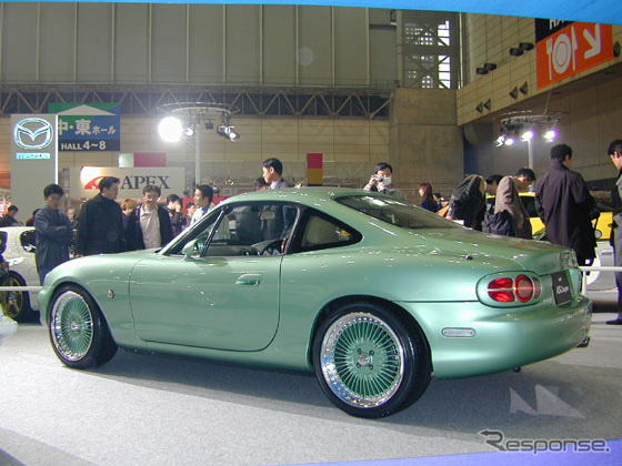 【オートサロン2002速報】『RSクーペ』…クルマは男の子だけのオモチャじゃない!
