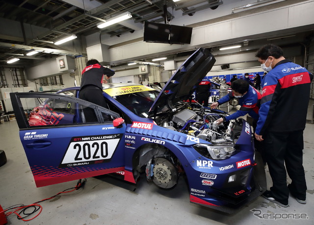 今年2月、ニュルブルクリンク24時間レース参戦に向けてSTI陣営が実施した「シェイクダウン」の模様(場所は富士スピードウェイ)。