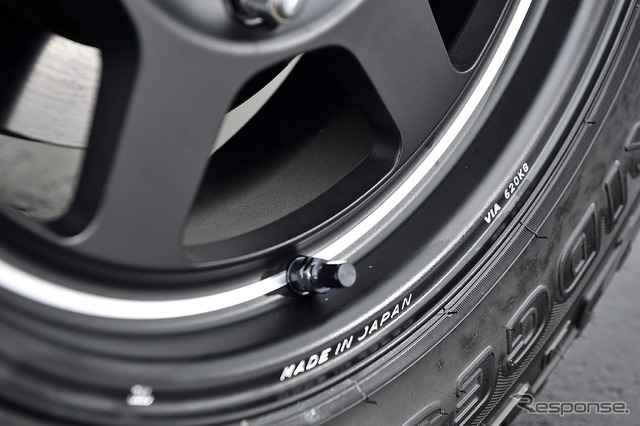 ◆RAYS VOLK RACING TE37X UL 装着サイズ:16in×5.5J Inset+20 5H-139.7 カラー:ブラストブラック(BC) タイヤサイズ:185/85R16