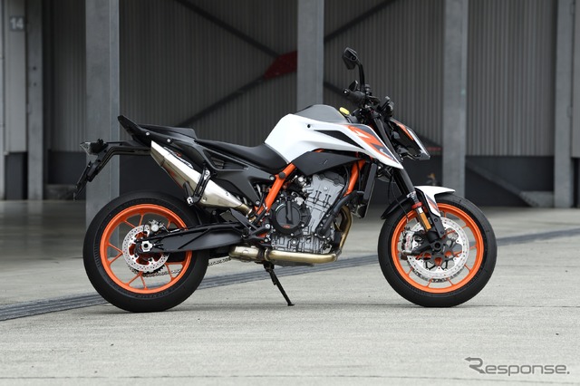 KTM 890DUKE R