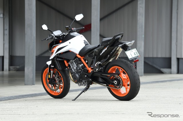 KTM 890DUKE R