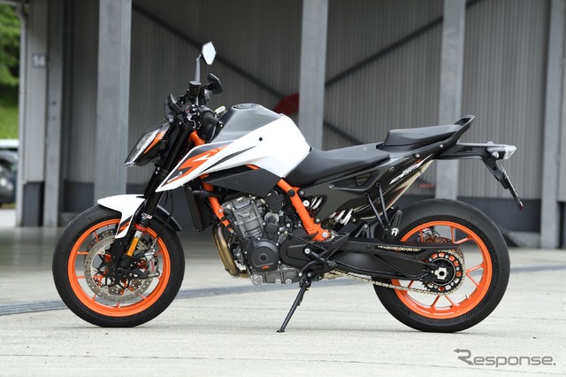 KTM 890DUKE R