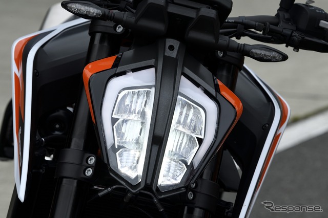 KTM 890DUKE R