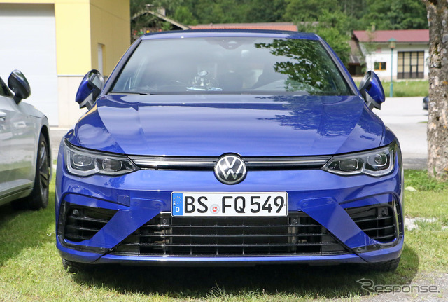 VW ゴルフR 新型プロトタイプ(スクープ写真)