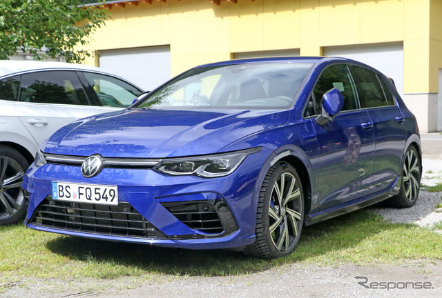 VW ゴルフR 新型プロトタイプ(スクープ写真)