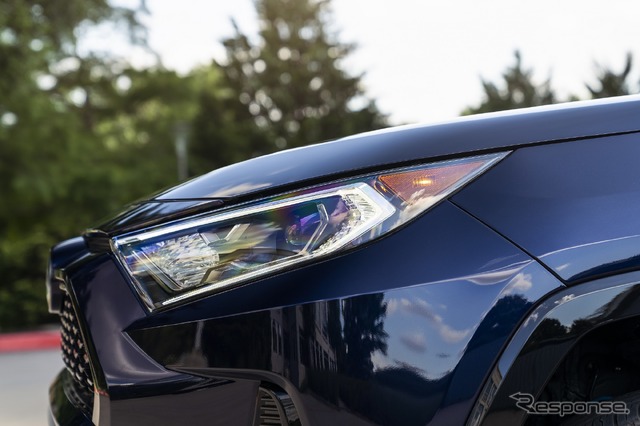 トヨタ RAV4 プライム(日本名:RAV4 PHV に相当)
