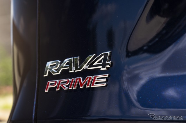 トヨタ RAV4 プライム(日本名:RAV4 PHV に相当)