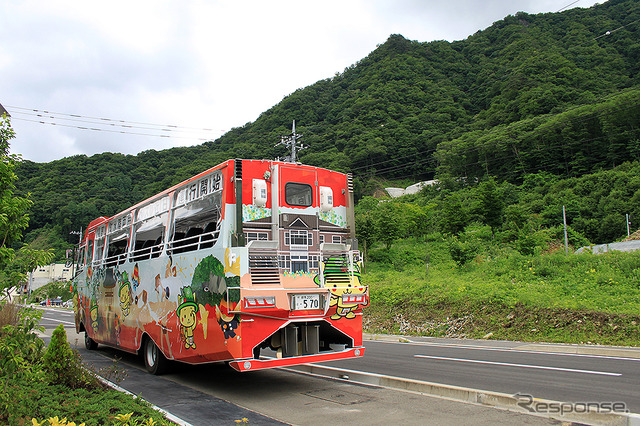 水陸両用バスを保有するのは長野原町。