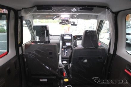 新型コロナウイルス患者の軽症者移送用に改造したJPN TAXI