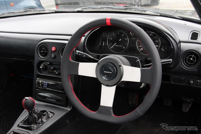 ロードスター(NA)・RX7(FD)用スポーツステアリングホイール
