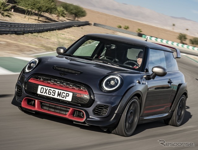 MINI ジョンクーパーワークス(JCW)GP 新型