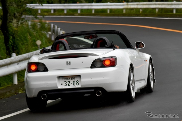 ホンダ S2000 20周年記念モデル（ホンダアクセス 純正アクセサリー装着車）