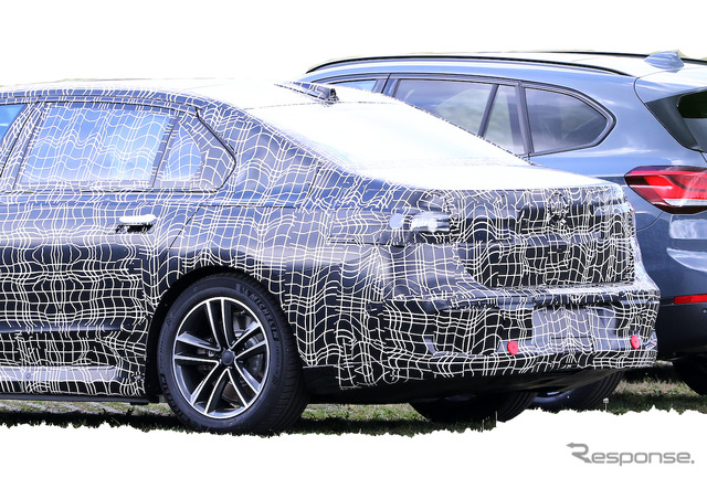 BMW i7 プロトタイプ（スクープ写真）