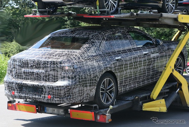 BMW i7 プロトタイプ(スクープ写真)