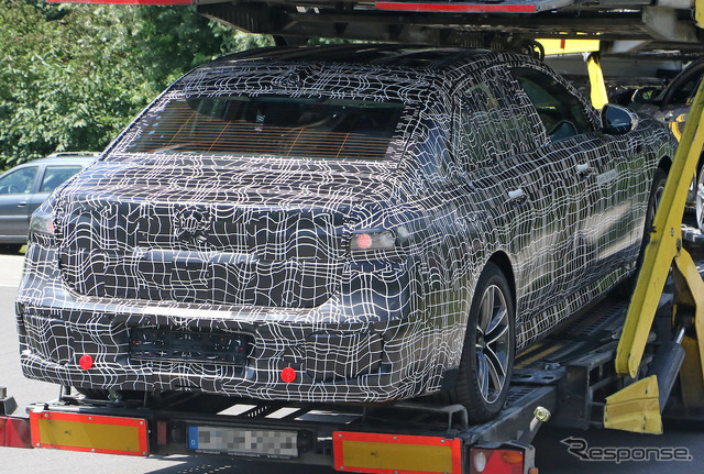 BMW i7 プロトタイプ(スクープ写真)