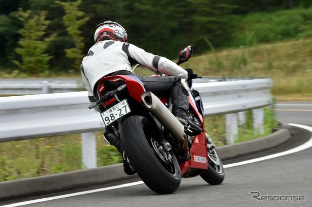 ホンダ CBR1000RR-R ファイヤーブレードSP