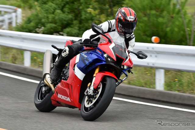 ホンダ CBR1000RR-R ファイヤーブレードSP