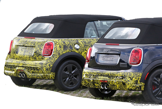 MINI クーパーSコンバーチブル(手前)とJCW コンバーチブル(奥) 改良新型プロトタイプ(スクープ写真)