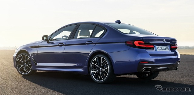 BMW 5シリーズ・セダン 改良新型のPHV「530e」(参考)