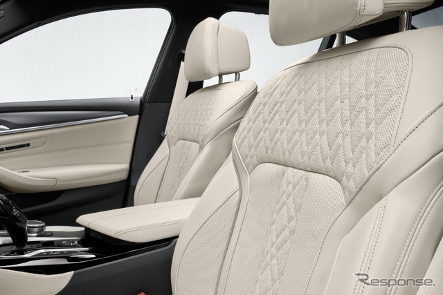 BMW 5シリーズ・セダン 改良新型のPHV「530e」(参考)