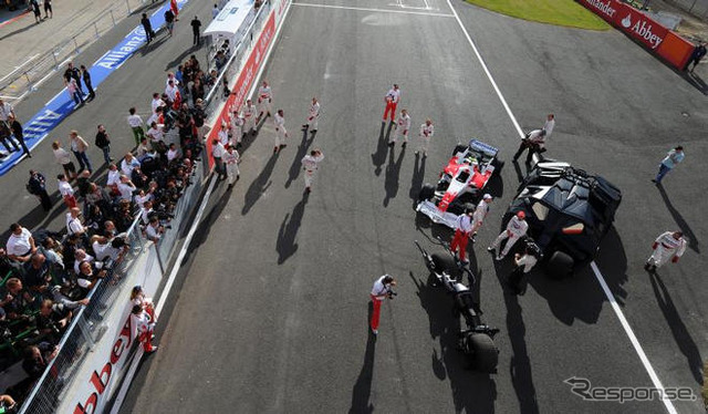 【トヨタF1】写真蔵…バットマンと合体