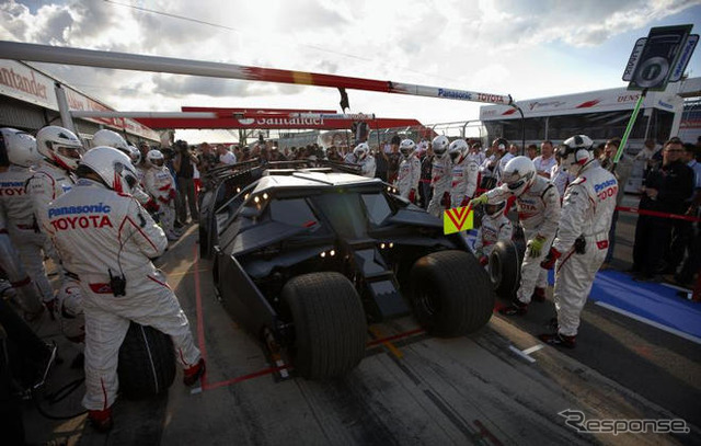 【トヨタF1】写真蔵…バットマンと合体