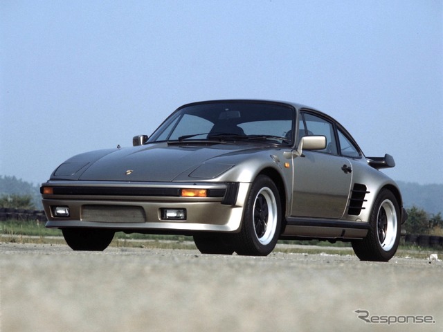 ポルシェ911(930)ターボ“フラットノーズ”
