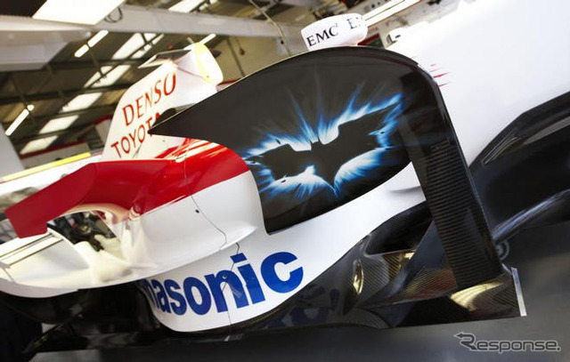【トヨタF1】写真蔵…バットマンと合体
