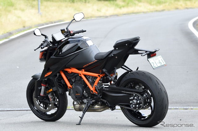 KTM 1290スーパーデュークR