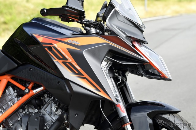 KTM 1290スーパーデュークGT