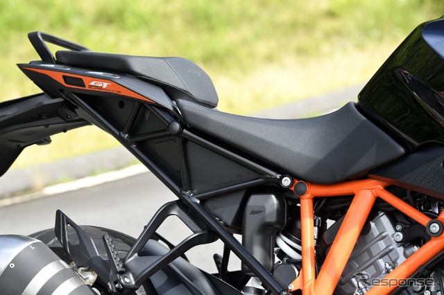 KTM 1290スーパーデュークGT