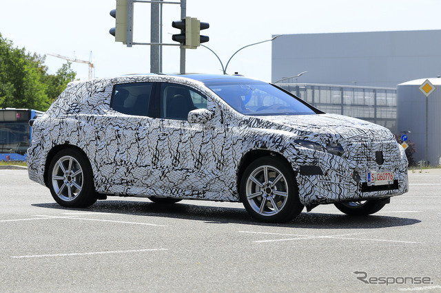 メルセデスベンツ EQC 次期型プロトタイプ(スクープ写真)