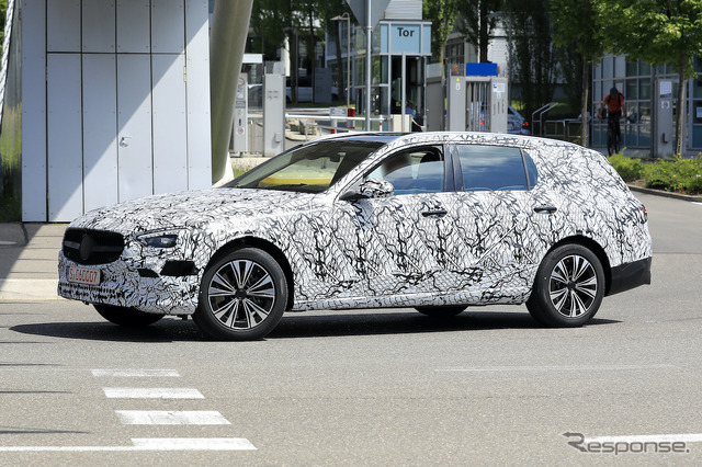メルセデスベンツ Cクラス ステーションワゴン 次期型プロトタイプ(スクープ写真)
