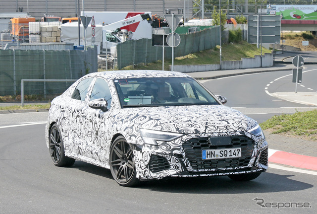 アウディ RS3セダン 次期型プロトタイプ(スクープ写真)