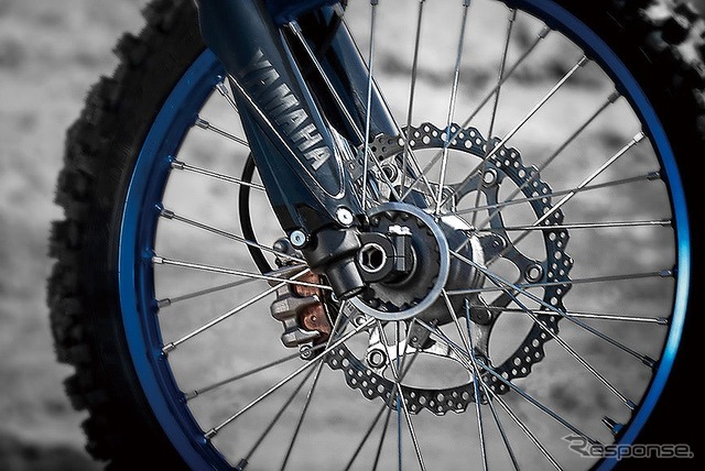 キャリパーやパッドの変更で性能を向上させたブレーキ(ヤマハ YZ250F)