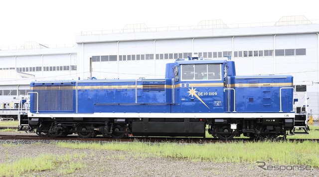 DE10 1109は北斗星からーに塗装された(南栗橋車両管区)。