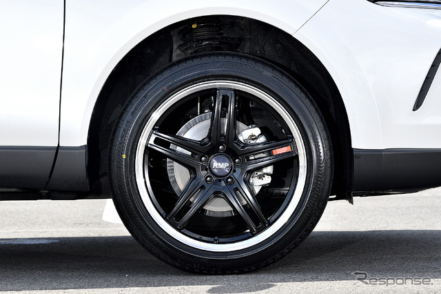 モデル名:MID RMP 520F/推奨サイズ:20×8.5JInset38 5H-114.3/カラー:セミグロスブラック/リムポリッシュ/タイヤサイズ:245/45R20