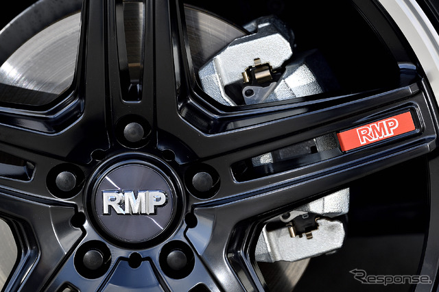 モデル名:MID RMP 520F/推奨サイズ:20×8.5JInset38 5H-114.3/カラー:セミグロスブラック/リムポリッシュ/タイヤサイズ:245/45R20