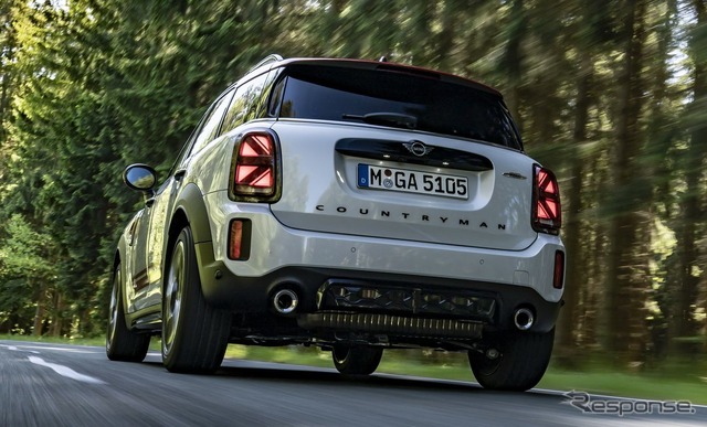 MINI ジョンクーパーワークス(JCW)カントリーマン(日本名:MINI ジョンクーパーワークス・クロスオーバーに相当)改良新型